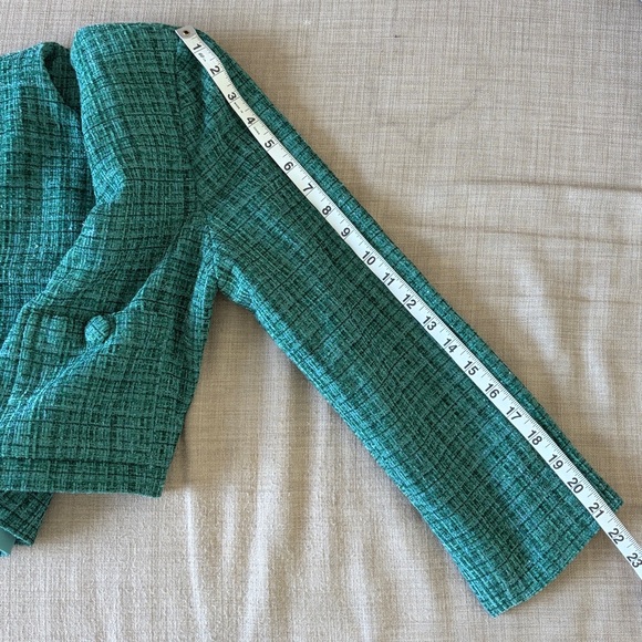 Tweed Cropped Jacket - Picture 9 of 10